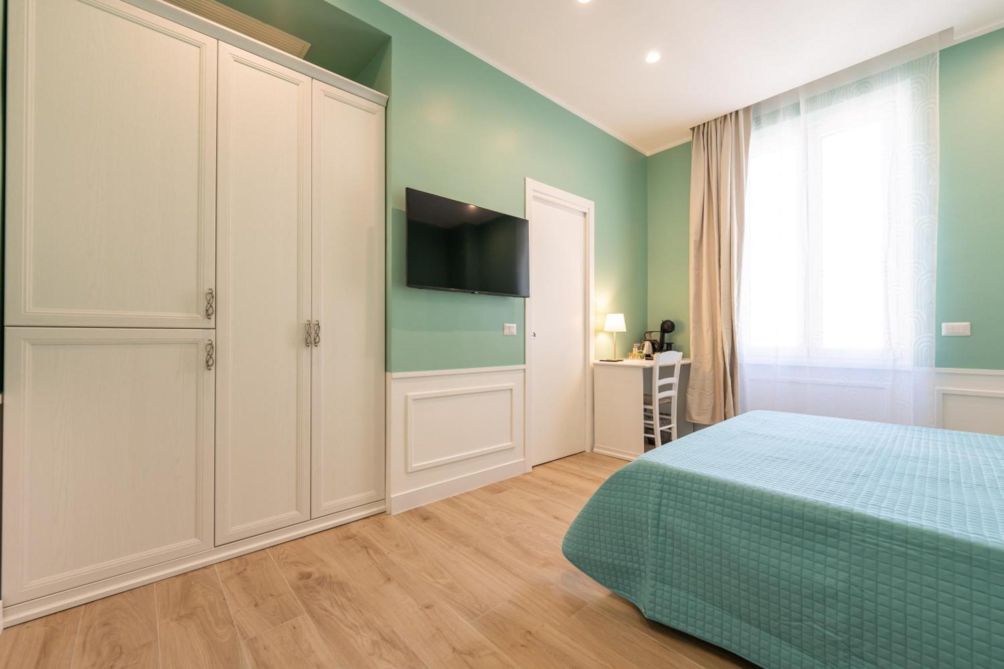 Daca Luxury Rooms Naples Exterior photo