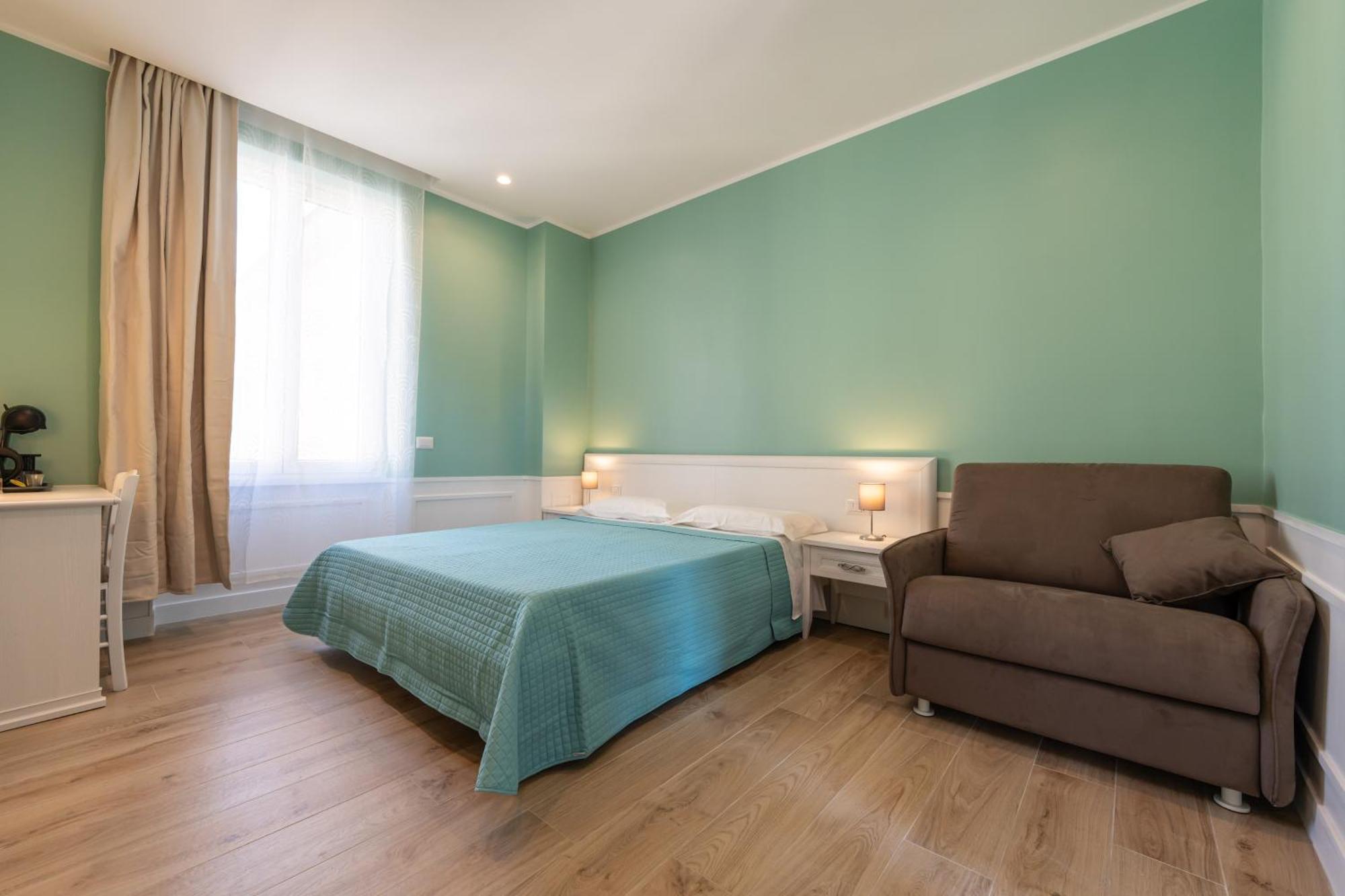 Daca Luxury Rooms Naples Exterior photo